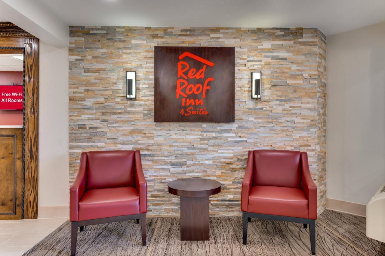 Red Roof Inn & Suites Newport - Middletown, Ri Exterior photo